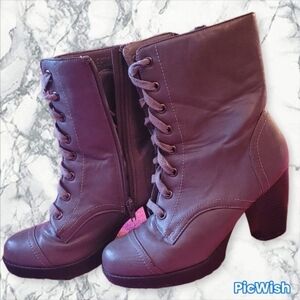 Stylish Women's Lace-Up Ankle Boots